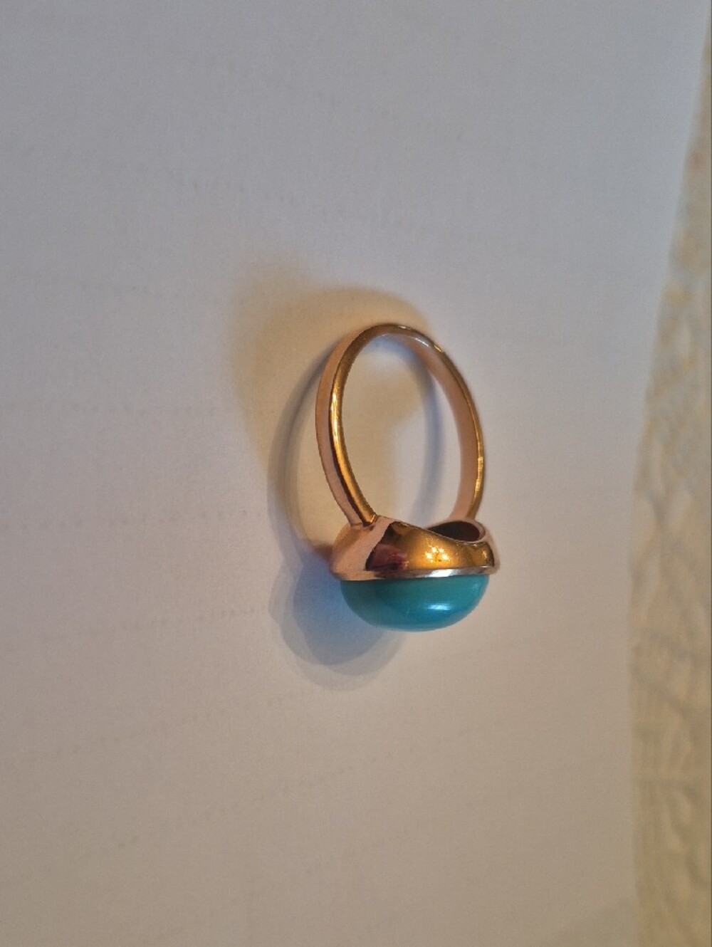 Turquoise Cabochon Ring in Rose Gold Setting. Size 8.5 - Picture 2 of 7
